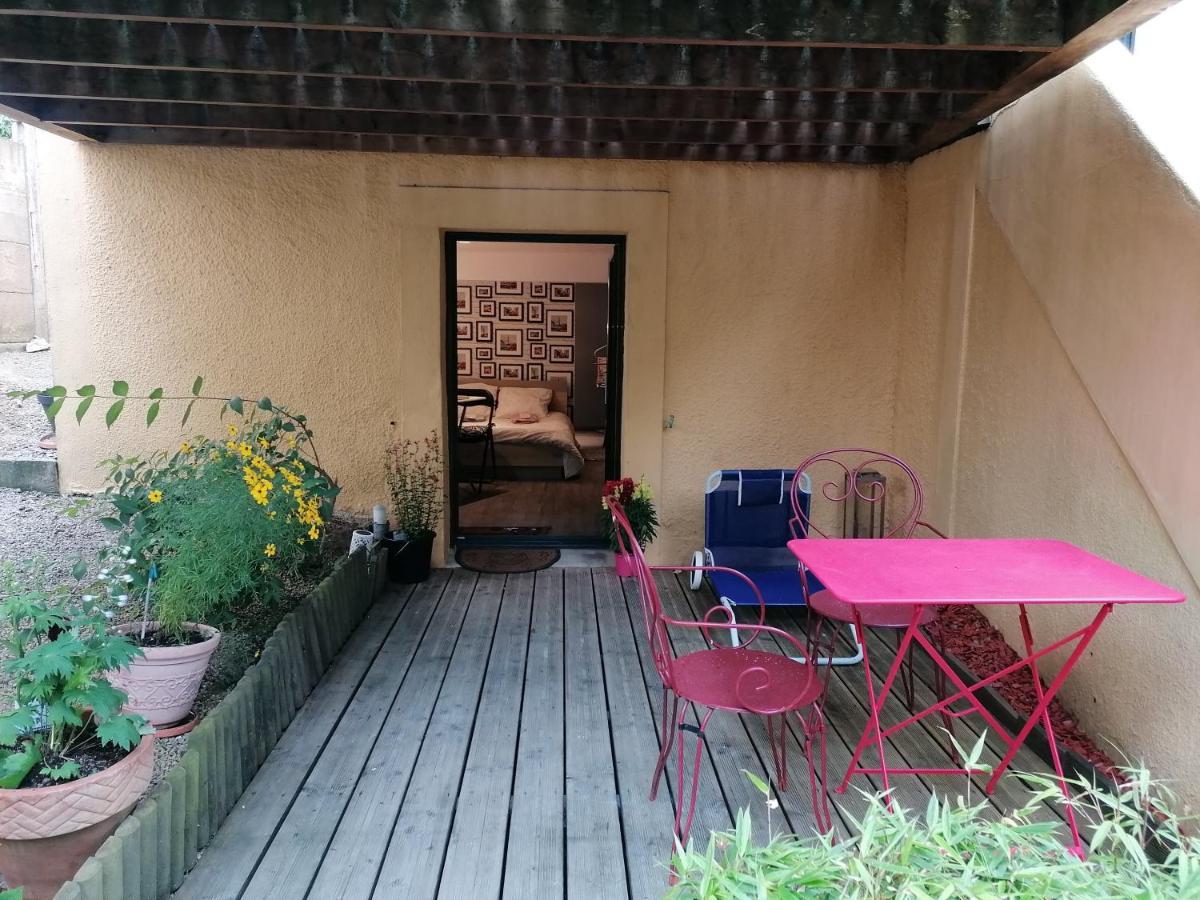 Guest House Dans Jardin Exotique Proche D'Une Voie Verte 莫尔莱 外观 照片